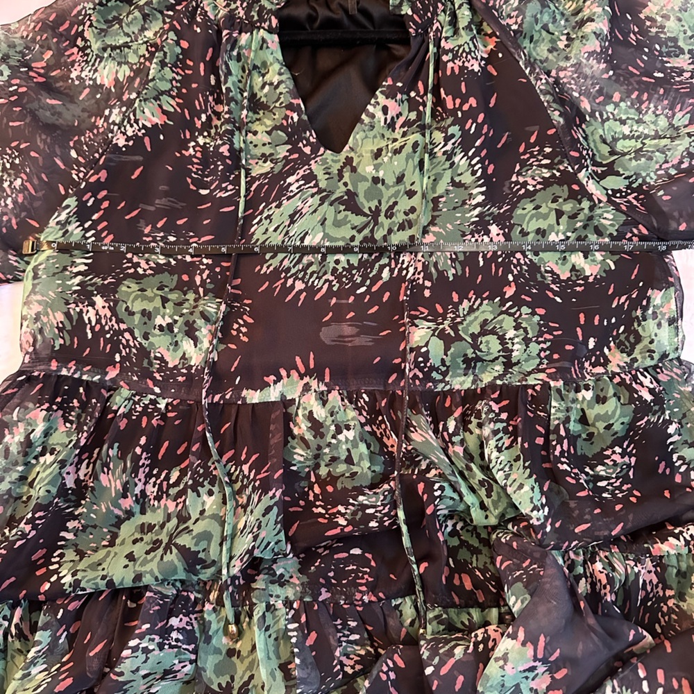 Sheer Boutique Flowy Floral Green Dress size medium - Picture 7 of 12
